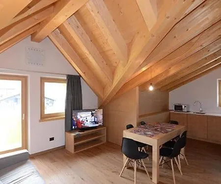 Paul Di Cantoni Mauro *